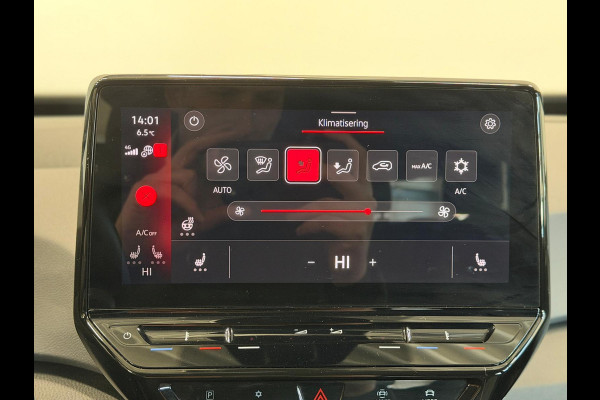 Volkswagen ID.3 Life 58 kWh Navigatie Apple Carplay/Android Auto Parkeersensoren achter Adaptive Cruise Control Stoel- en stuurverwarming Full Led Climate Control