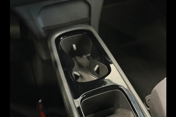 Volkswagen ID.3 Life 58 kWh Navigatie Apple Carplay/Android Auto Parkeersensoren achter Adaptive Cruise Control Stoel- en stuurverwarming Full Led Climate Control