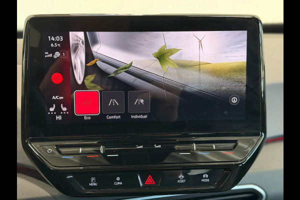Volkswagen ID.3 Life 58 kWh Navigatie Apple Carplay/Android Auto Parkeersensoren achter Adaptive Cruise Control Stoel- en stuurverwarming Full Led Climate Control