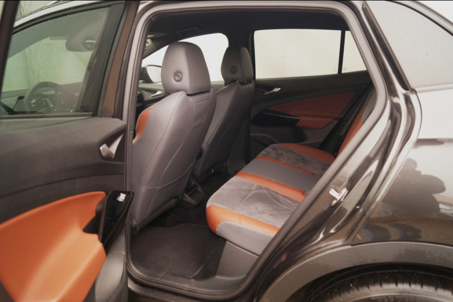 Volkswagen ID.4 First 77kWh -SOH89%-CAM-NAVI-ECC-PDC-