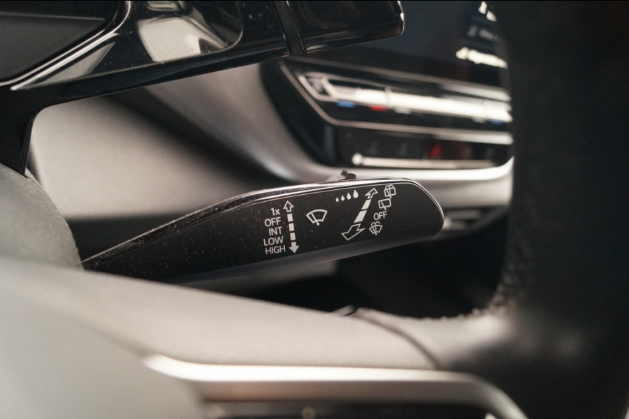 Volkswagen ID.4 First 77kWh -SOH89%-CAM-NAVI-ECC-PDC-