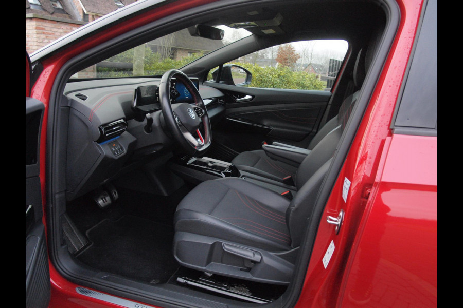 Volkswagen ID.4 GTX 4Motion 77 kWh | SOH 90% | 300PK | Sfeerverlichting | Trekhaak | Apple Carplay | NL-Auto |