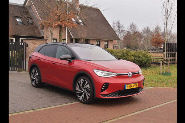 Volkswagen ID.4 GTX 4Motion 77 kWh | SOH 90% | 300PK | Sfeerverlichting | Trekhaak | Apple Carplay | NL-Auto |