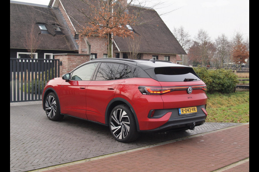 Volkswagen ID.4 GTX 4Motion 77 kWh | SOH 90% | 300PK | Sfeerverlichting | Trekhaak | Apple Carplay | NL-Auto |