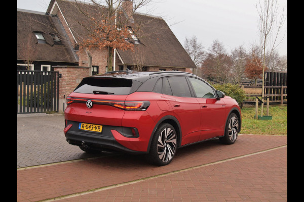 Volkswagen ID.4 GTX 4Motion 77 kWh | SOH 90% | 300PK | Sfeerverlichting | Trekhaak | Apple Carplay | NL-Auto |