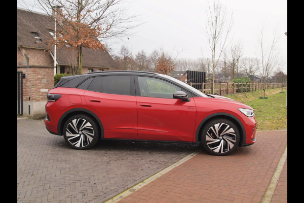 Volkswagen ID.4 GTX 4Motion 77 kWh | SOH 90% | 300PK | Sfeerverlichting | Trekhaak | Apple Carplay | NL-Auto |