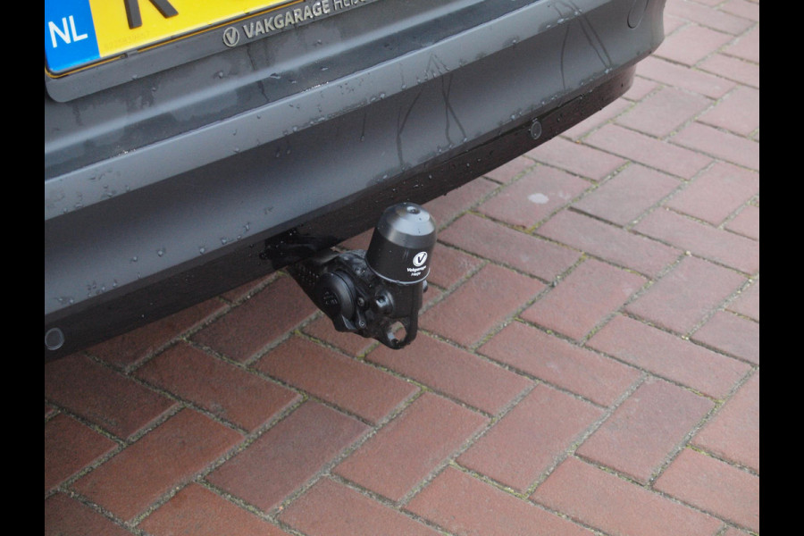 Volkswagen ID.4 GTX 4Motion 77 kWh | SOH 90% | 300PK | Sfeerverlichting | Trekhaak | Apple Carplay | NL-Auto |