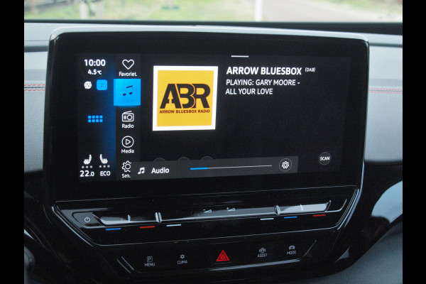 Volkswagen ID.4 GTX 4Motion 77 kWh | SOH 90% | 300PK | Sfeerverlichting | Trekhaak | Apple Carplay | NL-Auto |