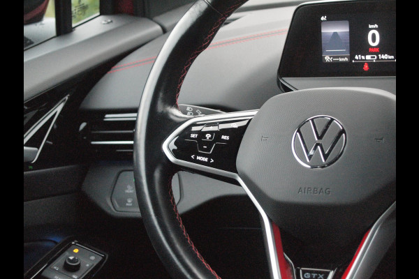 Volkswagen ID.4 GTX 4Motion 77 kWh | SOH 90% | 300PK | Sfeerverlichting | Trekhaak | Apple Carplay | NL-Auto |