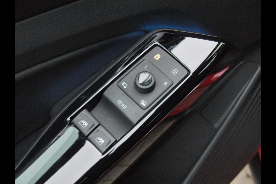 Volkswagen ID.4 GTX 4Motion 77 kWh | SOH 90% | 300PK | Sfeerverlichting | Trekhaak | Apple Carplay | NL-Auto |