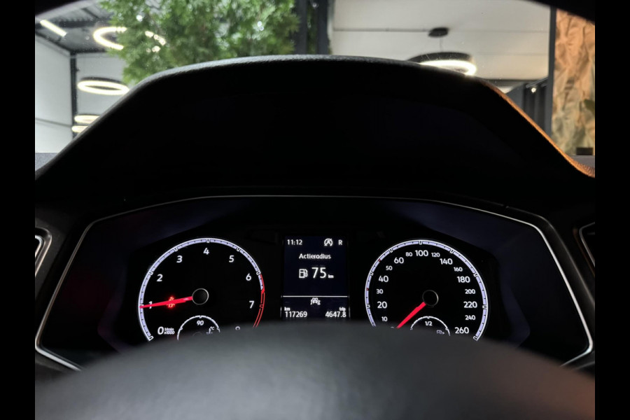 Volkswagen T-Roc 1.5 TSI Style Garantie Carplay StoelVW Adoptieve Cruise Front ASS Clima Navi Led Dab Rijklaar