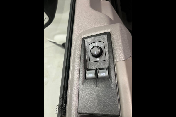 Volkswagen Crafter Automaat DSG Servicewagen 35 2.0 TDI 140pk L3H3 Highline Airco CruiseControl Navigatie Sortimo RIJKLAARPRIJS