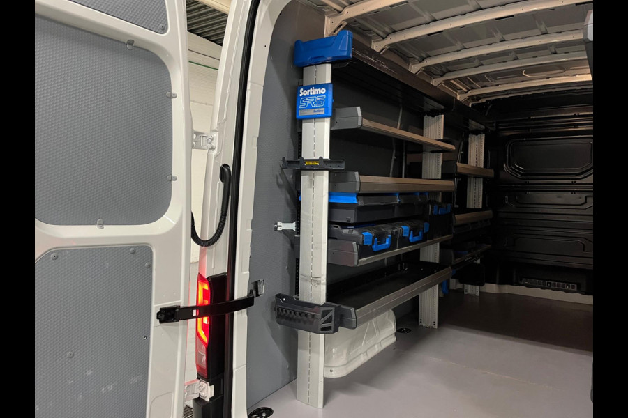 Volkswagen Crafter Automaat DSG Servicewagen 35 2.0 TDI 140pk L3H3 Highline Airco CruiseControl Navigatie Sortimo RIJKLAARPRIJS