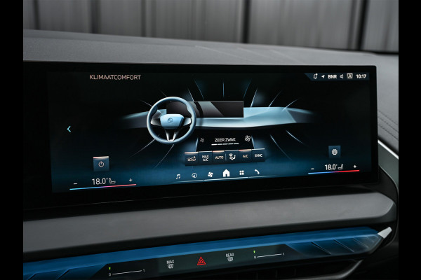 BMW X3 30e xDrive 300pk M-Sport | Panorama dak | Sport stoelen | Driving Assistant Plus | Dab+ | Harman/Kardon | Adaptive Led | Head-Up | 360 Camera | Comfort Access | Ambiance Interieur  | Iconic Glow