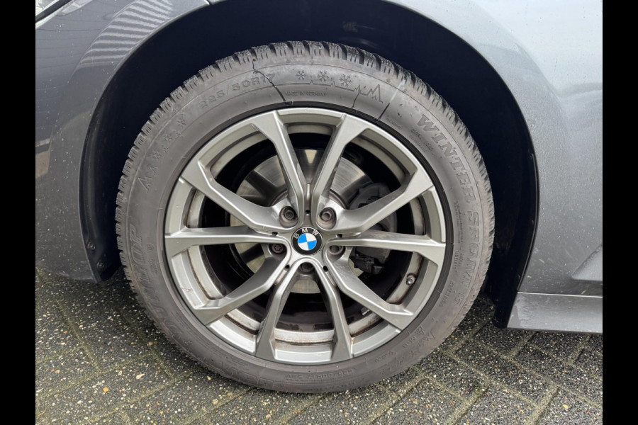BMW 3 Serie Touring 320i Executive Edition | Panoramadak | DAB | Carplay | Navigatie | Elektrische Achterklep |