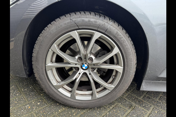 BMW 3 Serie Touring 320i Executive Edition | Panoramadak | DAB | Carplay | Navigatie | Elektrische Achterklep |
