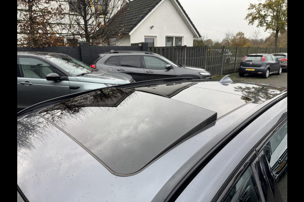 BMW 3 Serie Touring 320i Executive Edition | Panoramadak | DAB | Carplay | Navigatie | Elektrische Achterklep |