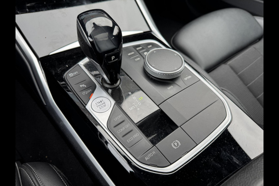 BMW 3 Serie Touring 320i Executive Edition | Panoramadak | DAB | Carplay | Navigatie | Elektrische Achterklep |