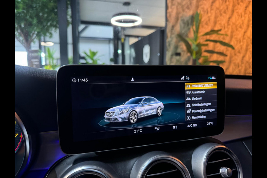 Mercedes-Benz C-Klasse 200 Business Solution AMG Garantie NAP Pano Camera PDC Cruise Digitale Cockpit Sfeer Clima Navi Rijklaar