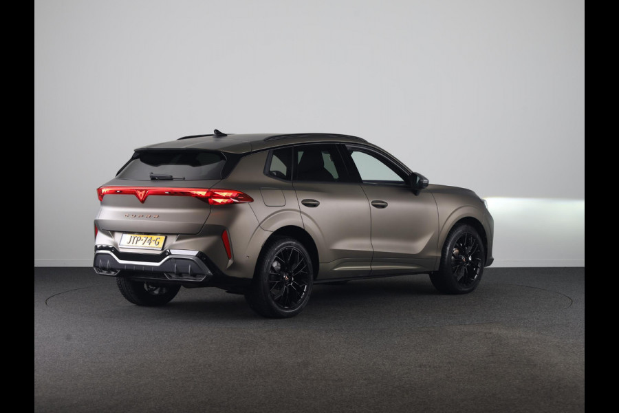 CUPRA Terramar 1.5 TSI e-Hybrid Business 204PK | Trekhaak | Matte Lak | Sennheiser | Elektrisch Verstelbare Voorstoelen | 360 Camera |