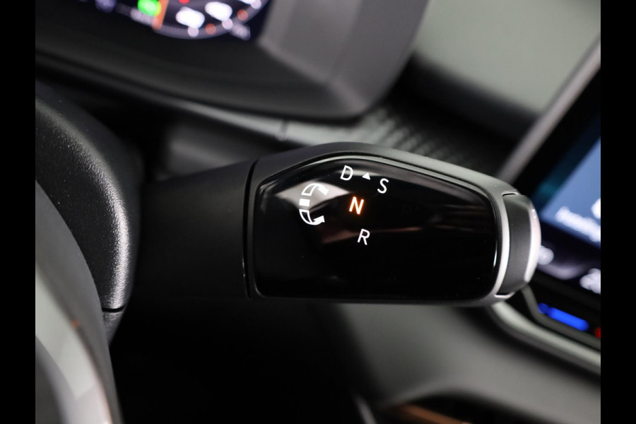 CUPRA Terramar 1.5 TSI e-Hybrid Business 204PK | Trekhaak | Matte Lak | Sennheiser | Elektrisch Verstelbare Voorstoelen | 360 Camera |