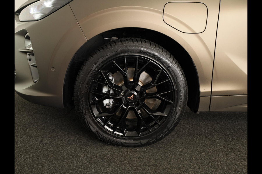 CUPRA Terramar 1.5 TSI e-Hybrid Business 204PK | Trekhaak | Matte Lak | Sennheiser | Elektrisch Verstelbare Voorstoelen | 360 Camera |