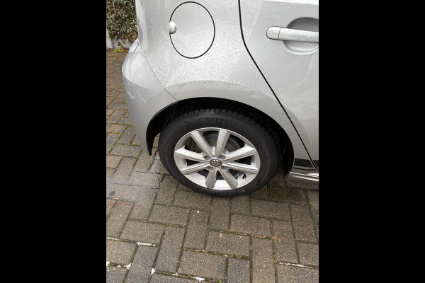 Volkswagen up! 1.0 TSI GTI 115pk | VOL! | Panoramadak | Beats Audio | Zomer- & Winterset | Stoelverwarming | Cruise Control |