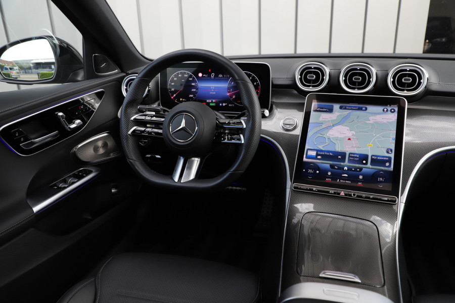 Mercedes-Benz C-Klasse 200 AMG | Pano | Burmester | Sfeerverlichting | Distronic | Keyles-go | Memory | Carbon | Digital-light | NL-auto | 2021.