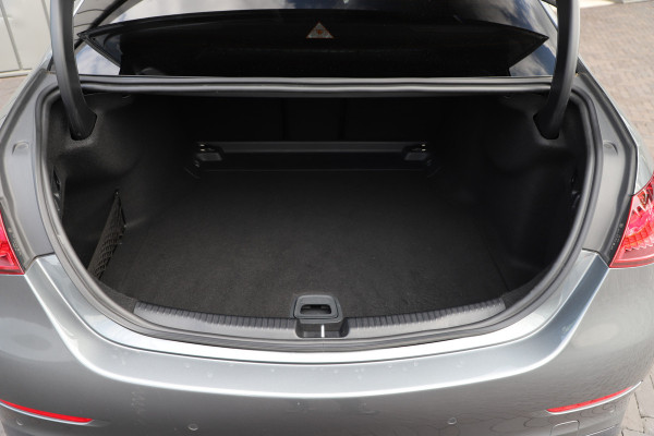 Mercedes-Benz C-Klasse 200 AMG | Pano | Burmester | Sfeerverlichting | Distronic | Keyles-go | Memory | Carbon | Digital-light | NL-auto | 2021.