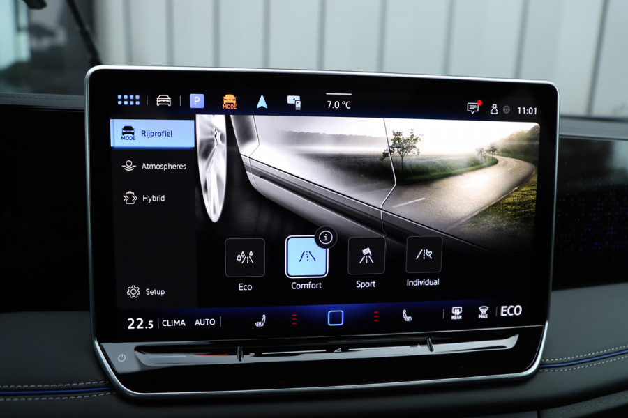 Volkswagen Tiguan 1.5 eHybrid R-Line Edition | 272PK | Massage | Adapt. onderstel | Pano | Sfeerverlichting | Keyless-go | Dynamic-light | NL-Auto