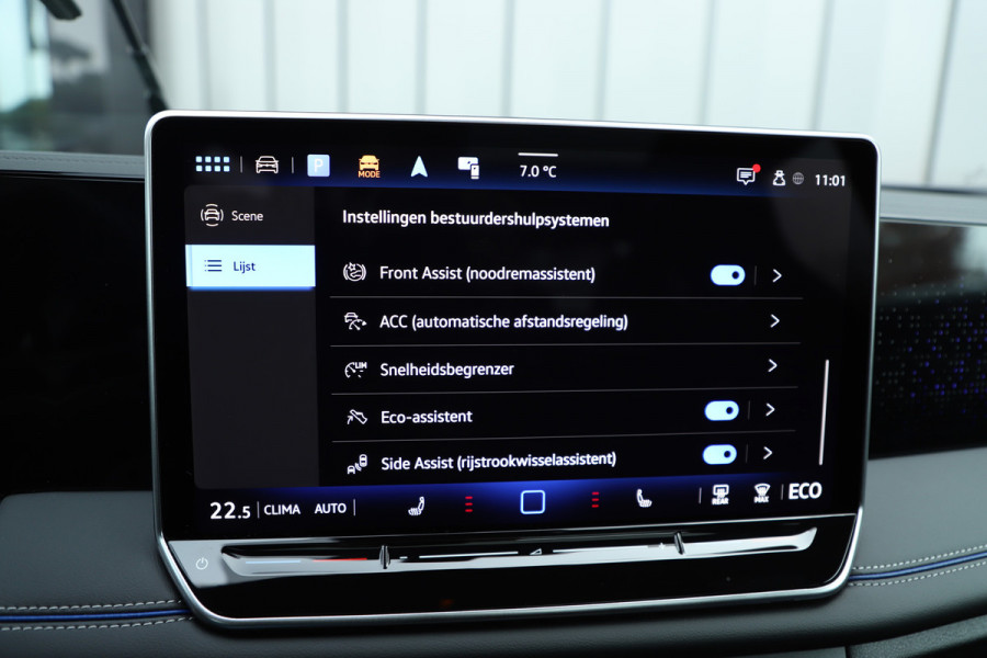 Volkswagen Tiguan 1.5 eHybrid R-Line Edition | 272PK | Massage | Adapt. onderstel | Pano | Sfeerverlichting | Keyless-go | Dynamic-light | NL-Auto