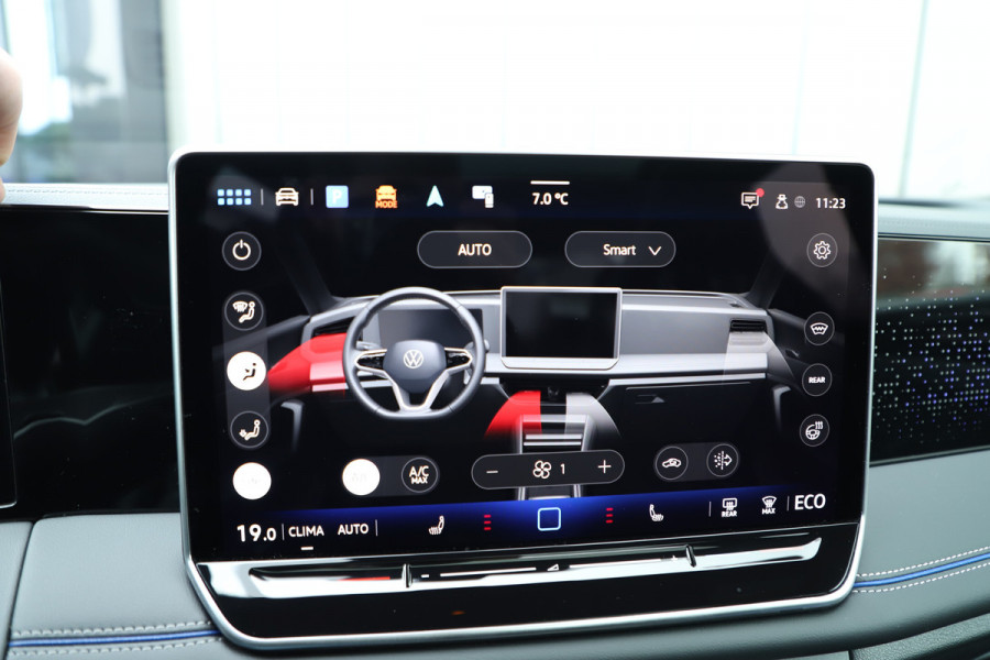 Volkswagen Tiguan 1.5 eHybrid R-Line Edition | 272PK | Massage | Adapt. onderstel | Pano | Sfeerverlichting | Keyless-go | Dynamic-light | NL-Auto