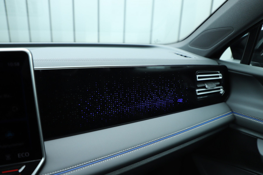 Volkswagen Tiguan 1.5 eHybrid R-Line Edition | 272PK | Massage | Adapt. onderstel | Pano | Sfeerverlichting | Keyless-go | Dynamic-light | NL-Auto