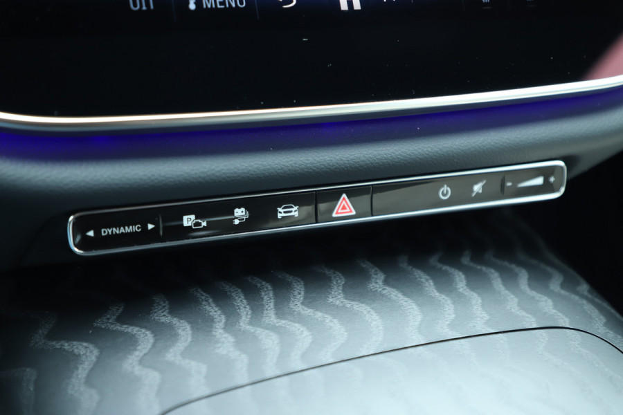 Mercedes-Benz E-Klasse Estate 300e AMG | 313PK | Head-up | Hyperscreen | Burmester 4D | Sfeerverlichting | Keyless-go | Distronic+ | Trekhaak | 2024.