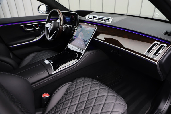 Mercedes-Benz S-Klasse 450e AMG | 408PK | Head-up | Entertainment | Luchtvering | Achterasbesturing | Massage | Digital-light | Keyless-go | 2024.