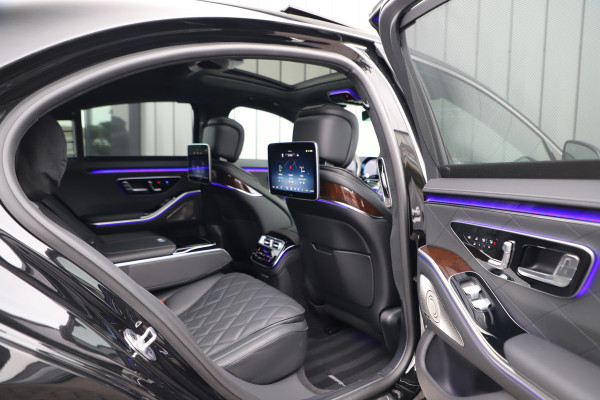 Mercedes-Benz S-Klasse 450e AMG | 408PK | Head-up | Entertainment | Luchtvering | Achterasbesturing | Massage | Digital-light | Keyless-go | 2024.