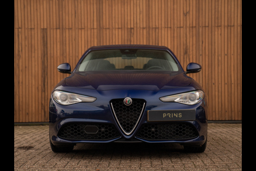Alfa Romeo Giulia 2.0T Super | Veloce stoelen | Harman/Kardon | Veloce bumper | CarPlay