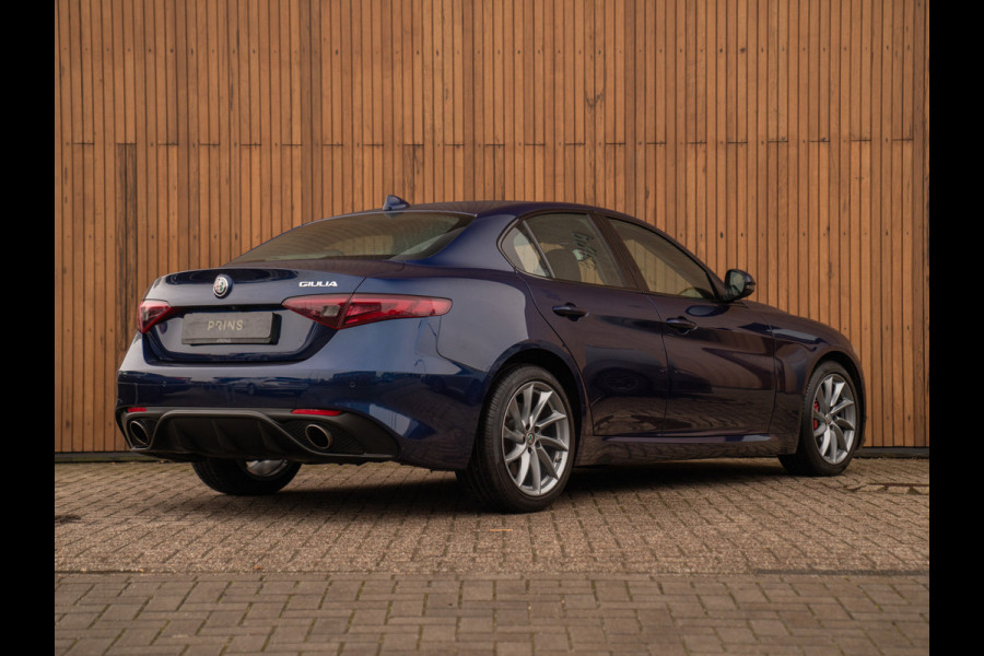 Alfa Romeo Giulia 2.0T Super | Veloce stoelen | Harman/Kardon | Veloce bumper | CarPlay