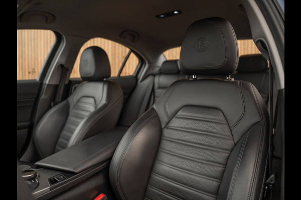 Alfa Romeo Giulia 2.0T Super | Veloce stoelen | Harman/Kardon | Veloce bumper | CarPlay