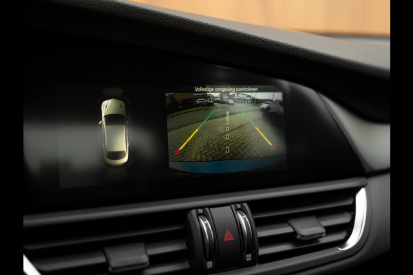 Alfa Romeo Giulia 2.0T Super | Veloce stoelen | Harman/Kardon | Veloce bumper | CarPlay