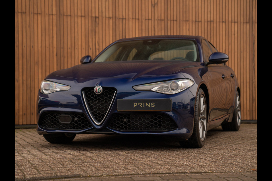 Alfa Romeo Giulia 2.0T Super | Veloce stoelen | Harman/Kardon | Veloce bumper | CarPlay