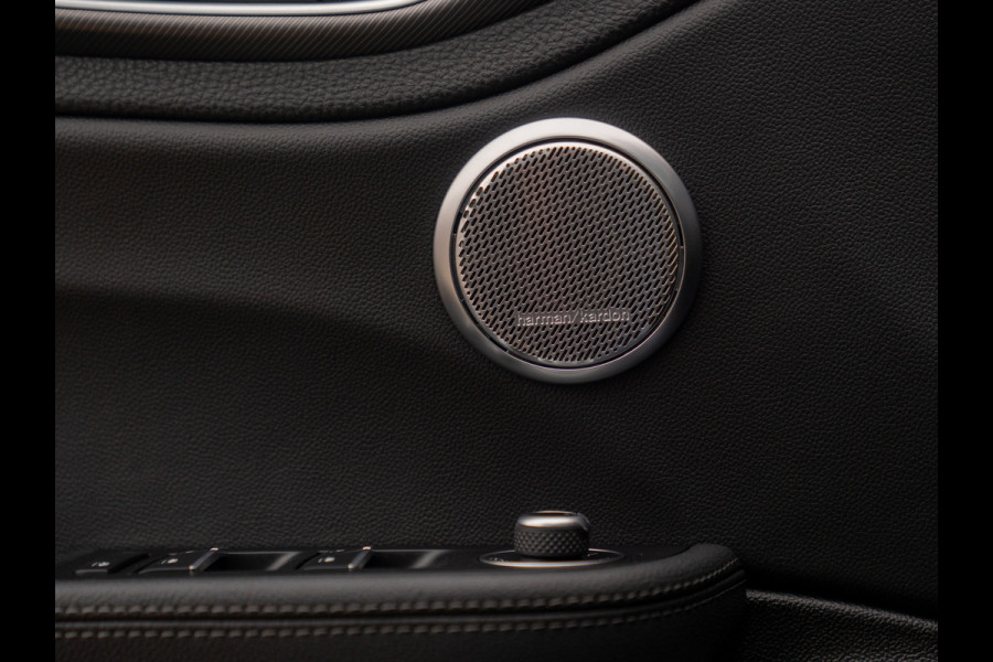 Alfa Romeo Giulia 2.0T Super | Veloce stoelen | Harman/Kardon | Veloce bumper | CarPlay
