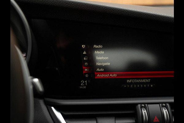Alfa Romeo Giulia 2.0T Super | Veloce stoelen | Harman/Kardon | Veloce bumper | CarPlay