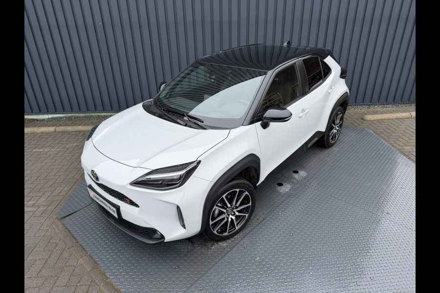 Toyota Yaris Cross 1.5 Hybrid GR Sport / Bi tone | Pano dak | JBL | Elektrische achterklep | Rijklaar!!!