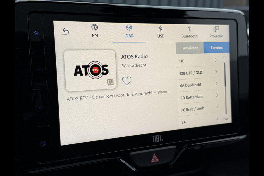 Toyota Yaris Cross 1.5 Hybrid GR Sport / Bi tone | Pano dak | JBL | Elektrische achterklep | Rijklaar!!!