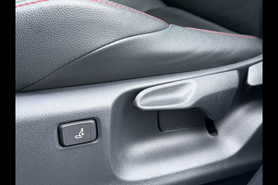 Toyota Yaris Cross 1.5 Hybrid GR Sport / Bi tone | Pano dak | JBL | Elektrische achterklep | Rijklaar!!!