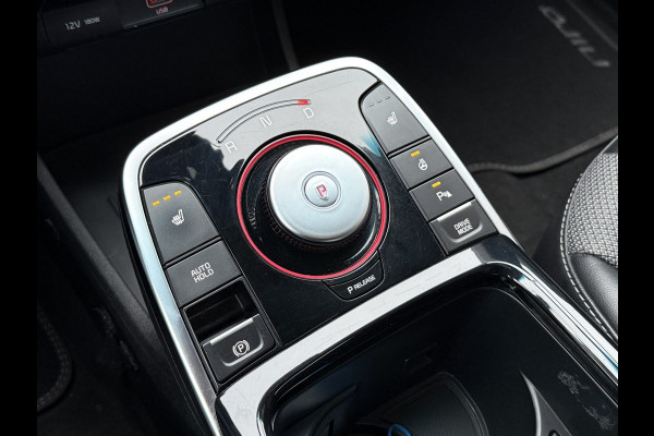 Kia e-Niro DynamicPlusLine 64 kWh | Schuifdak | Apple Carplay | Stoel/Stuurverwarming
