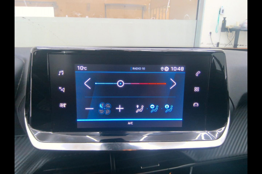 Peugeot 2008 1.2 PureTech Active AFNEEMBARE TREKHAAK/APPLE CARPLAY/CRUISE CONTROL