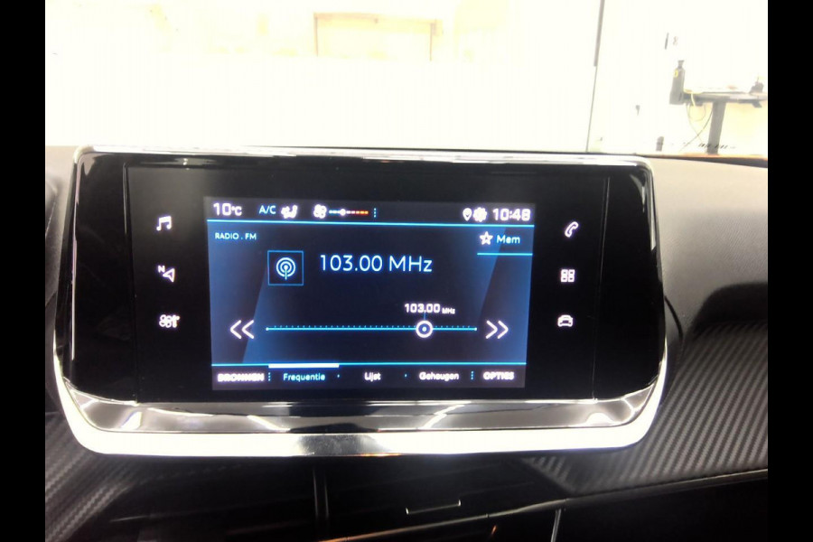 Peugeot 2008 1.2 PureTech Active AFNEEMBARE TREKHAAK/APPLE CARPLAY/CRUISE CONTROL