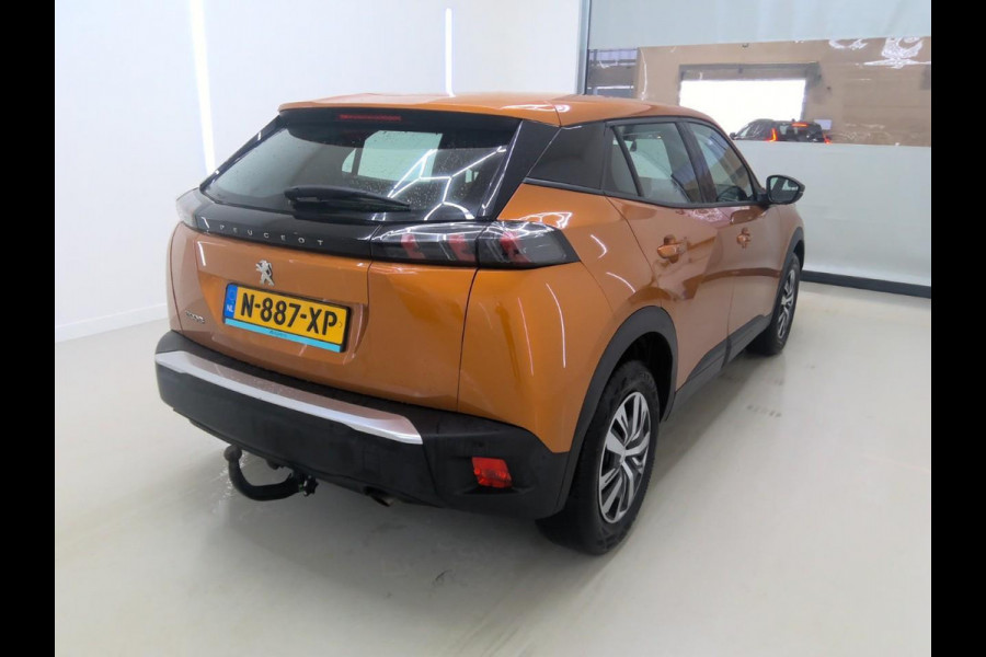 Peugeot 2008 1.2 PureTech Active AFNEEMBARE TREKHAAK/APPLE CARPLAY/CRUISE CONTROL
